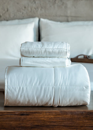 Cooling Comforter Set – Eucalyptus Silk Temperature-Regulating Bedding Set